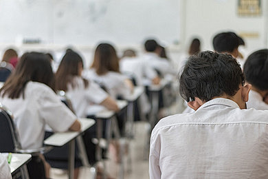 高复集训班 小班（10-18人）；大班（35-48人）